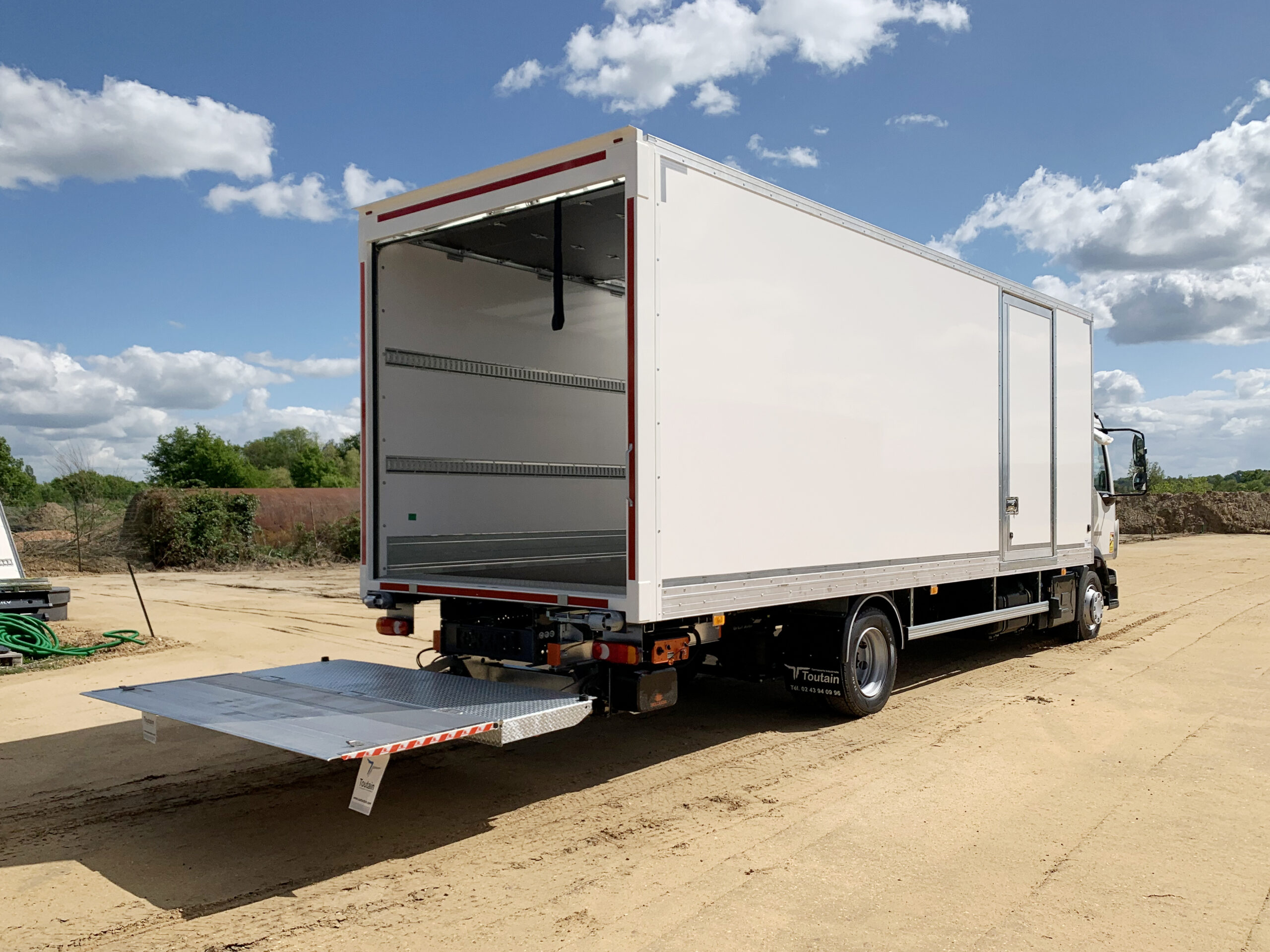 Poids lourd carrossé par Toutain